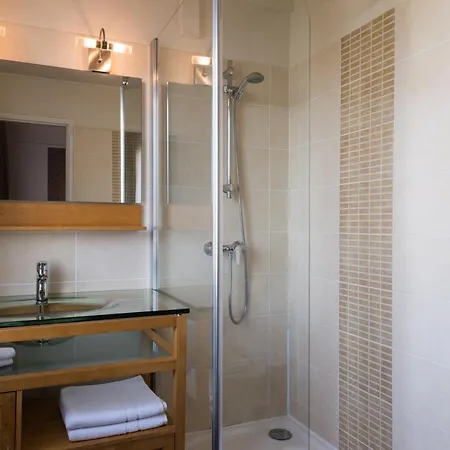 Hotel Mireille